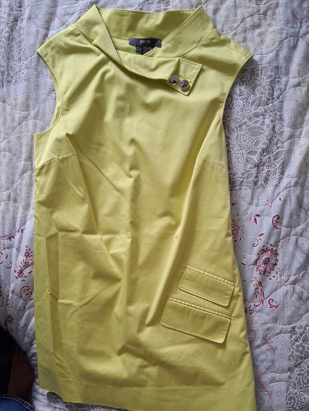 Per Se Lemon Yellow Sleeveless Shift Dress with Buttoned Collar